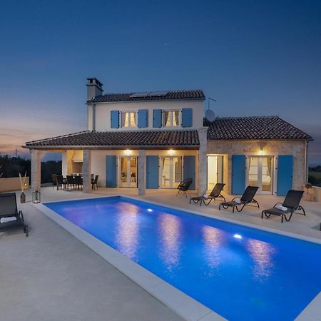 Villa Mediterra Prima Nin Exterior foto